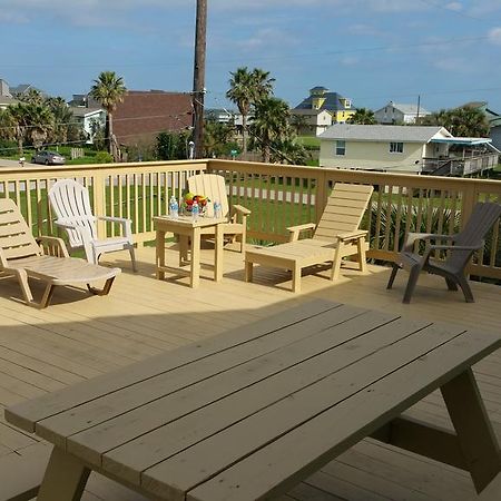 Private Beach -- Away From The Crowds - Ocean Views -Short Drive To Moody Gardens, Schlitter Bahn, Pleasure Pier Galveston Bagian luar foto